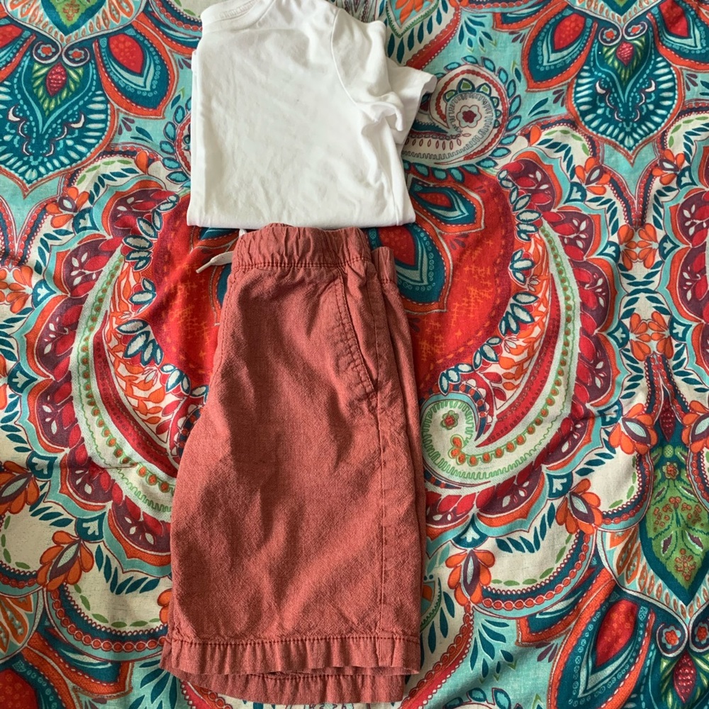 Old navy boys shorts and shirt